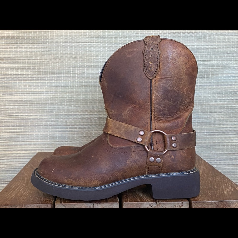 Justin Gypsy boots womens size 8